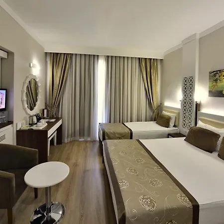 Hotel Linda 5*